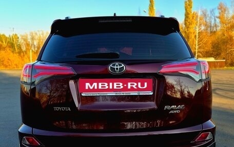 Toyota RAV4, 2017 год, 2 137 000 рублей, 5 фотография