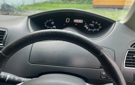 Nissan Serena IV, 2013 год, 1 390 000 рублей, 9 фотография