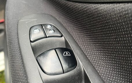 Nissan Serena IV, 2013 год, 1 390 000 рублей, 14 фотография