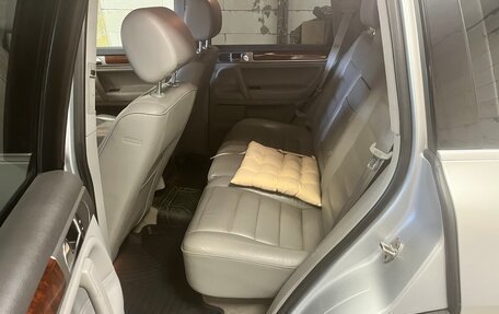 Volkswagen Touareg III, 2004 год, 700 000 рублей, 7 фотография