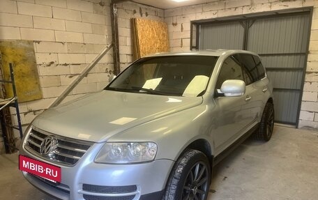 Volkswagen Touareg III, 2004 год, 700 000 рублей, 5 фотография