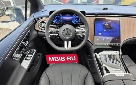 Mercedes-Benz EQE, 2024 год, 8 000 000 рублей, 14 фотография