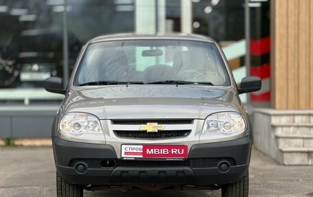 Chevrolet Niva I рестайлинг, 2018 год, 779 000 рублей, 3 фотография