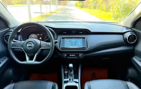 Nissan Kicks I, 2023 год, 1 200 001 рублей, 9 фотография