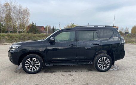 Toyota Land Cruiser Prado 150 рестайлинг, 2021 год, 5 050 000 рублей, 5 фотография