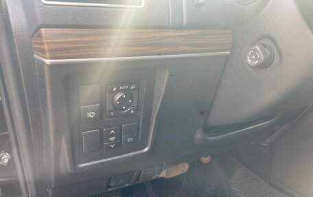 Toyota Land Cruiser Prado 150 рестайлинг, 2021 год, 5 050 000 рублей, 11 фотография