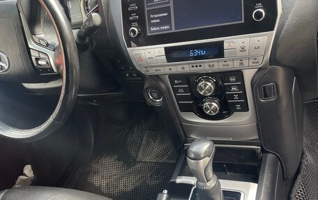 Toyota Land Cruiser Prado 150 рестайлинг, 2021 год, 5 050 000 рублей, 14 фотография