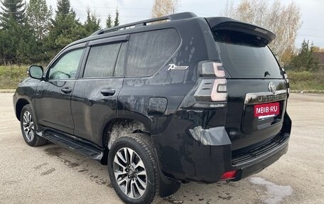 Toyota Land Cruiser Prado 150 рестайлинг, 2021 год, 5 050 000 рублей, 7 фотография
