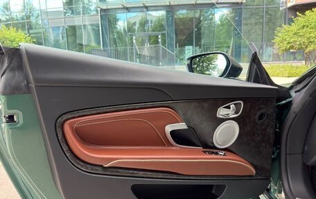 Aston Martin DBS III, 2021 год, 25 500 000 рублей, 23 фотография