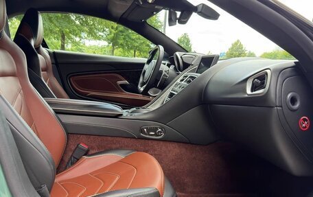 Aston Martin DBS III, 2021 год, 25 500 000 рублей, 32 фотография
