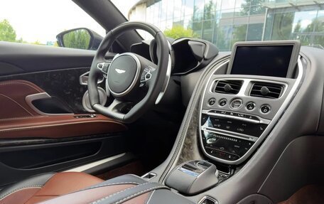 Aston Martin DBS III, 2021 год, 25 500 000 рублей, 33 фотография