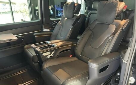 Mercedes-Benz V-Класс, 2023 год, 6 533 084 рублей, 28 фотография