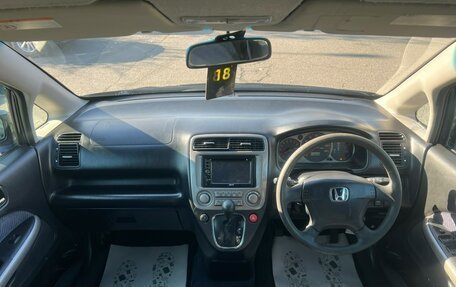 Honda Stream I рестайлинг, 2003 год, 649 999 рублей, 16 фотография