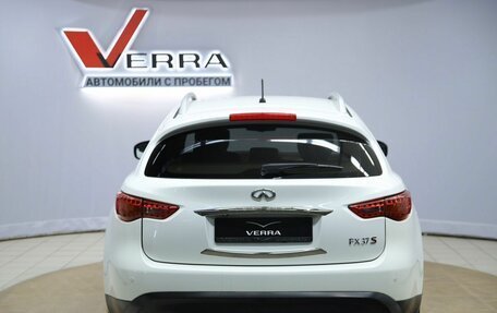 Infiniti FX II, 2012 год, 1 550 000 рублей, 6 фотография