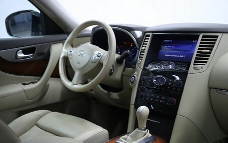 Infiniti FX II, 2012 год, 1 550 000 рублей, 16 фотография