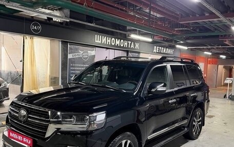 Toyota Land Cruiser 200, 2019 год, 9 700 000 рублей, 2 фотография