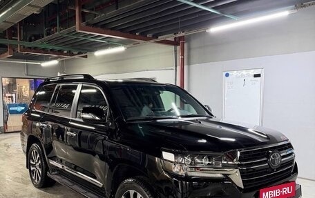Toyota Land Cruiser 200, 2019 год, 9 700 000 рублей, 3 фотография