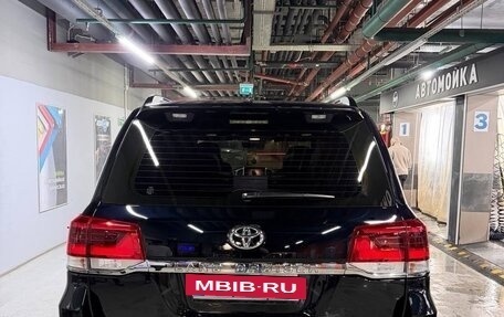 Toyota Land Cruiser 200, 2019 год, 9 700 000 рублей, 6 фотография