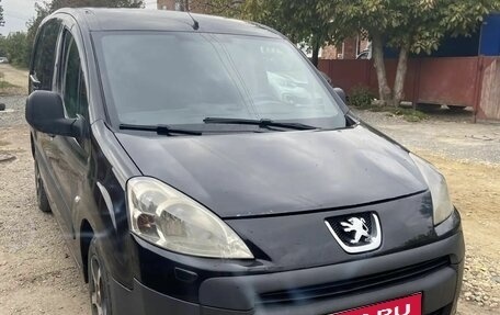 Peugeot Partner II рестайлинг 2, 2010 год, 580 000 рублей, 1 фотография