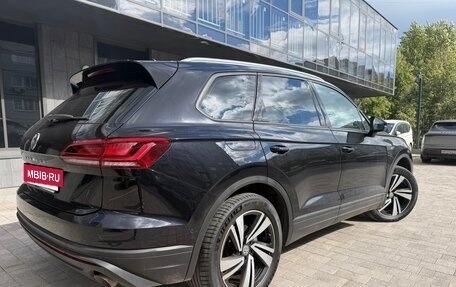 Volkswagen Touareg III, 2019 год, 4 985 000 рублей, 5 фотография