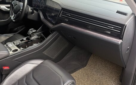 Volkswagen Touareg III, 2019 год, 4 985 000 рублей, 12 фотография