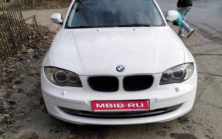 BMW 1 серия, 2010 год, 850 000 рублей, 1 фотография