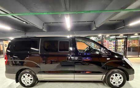 Hyundai H-1 II рестайлинг, 2015 год, 2 250 000 рублей, 4 фотография