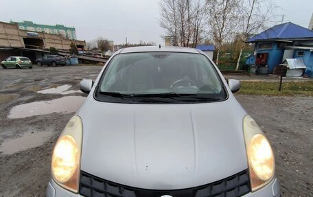 Nissan Note II рестайлинг, 2006 год, 580 000 рублей, 3 фотография