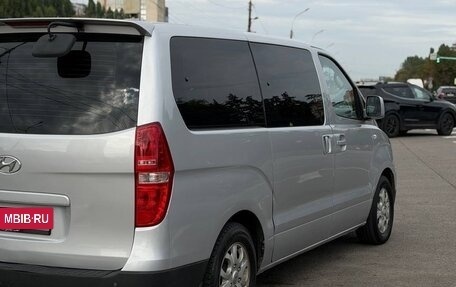Hyundai Grand Starex Grand Starex I рестайлинг 2, 2008 год, 950 000 рублей, 4 фотография