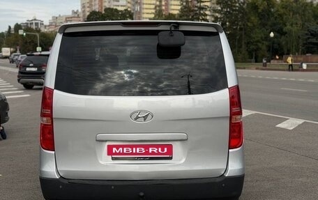 Hyundai Grand Starex Grand Starex I рестайлинг 2, 2008 год, 950 000 рублей, 3 фотография