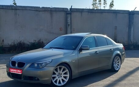 BMW 5 серия, 2003 год, 930 000 рублей, 1 фотография
