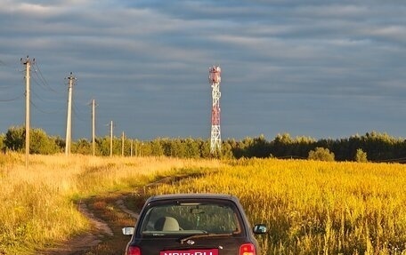 Nissan Micra II, 2001 год, 180 000 рублей, 2 фотография