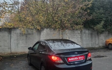 Hyundai Solaris II рестайлинг, 2013 год, 400 000 рублей, 4 фотография