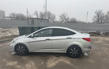 Hyundai Solaris II рестайлинг, 2013 год, 480 000 рублей, 4 фотография