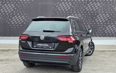 Volkswagen Tiguan II, 2019 год, 2 299 000 рублей, 2 фотография