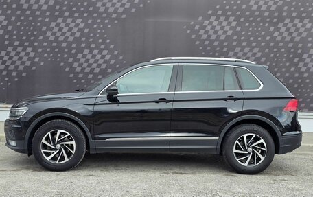 Volkswagen Tiguan II, 2019 год, 2 299 000 рублей, 7 фотография