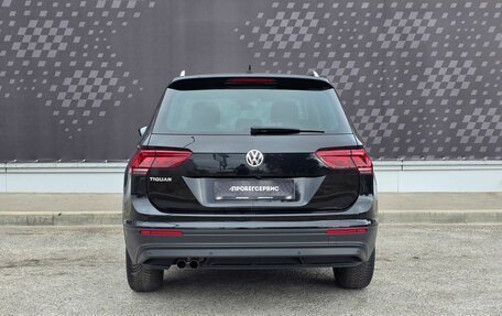 Volkswagen Tiguan II, 2019 год, 2 299 000 рублей, 8 фотография