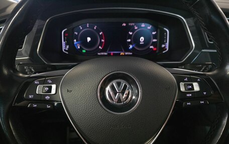Volkswagen Tiguan II, 2019 год, 2 299 000 рублей, 15 фотография