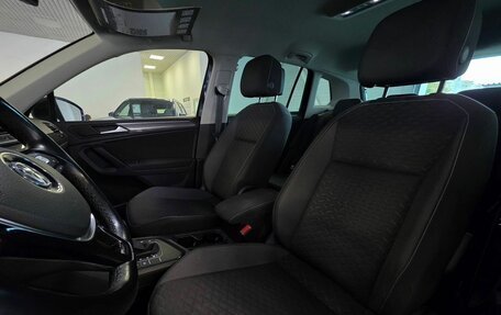 Volkswagen Tiguan II, 2019 год, 2 299 000 рублей, 24 фотография