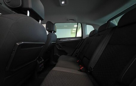 Volkswagen Tiguan II, 2019 год, 2 299 000 рублей, 25 фотография