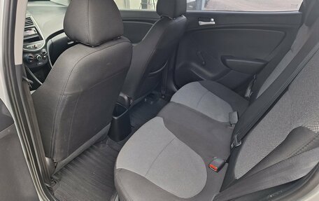 Hyundai Solaris II рестайлинг, 2012 год, 790 000 рублей, 16 фотография