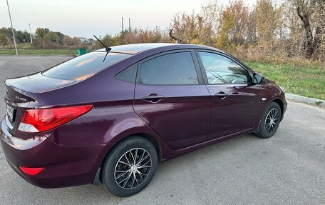 Hyundai Solaris II рестайлинг, 2011 год, 890 000 рублей, 4 фотография