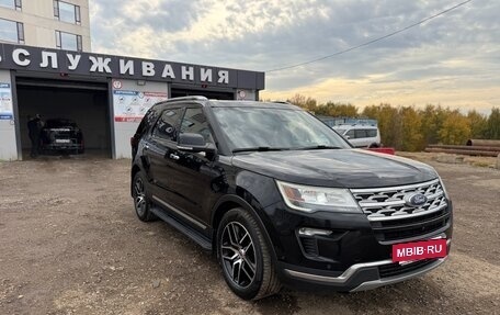 Ford Explorer V рестайлинг, 2019 год, 2 500 000 рублей, 3 фотография