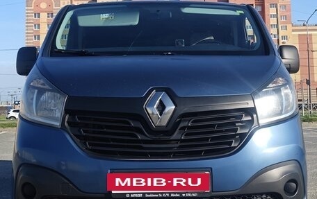 Renault Trafic, 2019 год, 1 900 000 рублей, 2 фотография