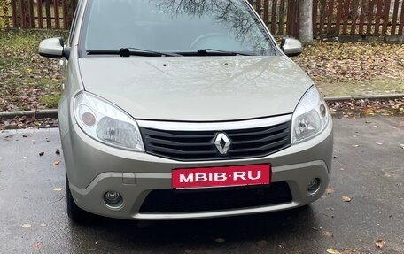 Renault Sandero I, 2013 год, 680 000 рублей, 1 фотография