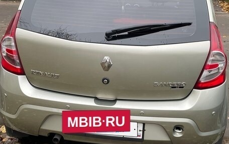 Renault Sandero I, 2013 год, 680 000 рублей, 2 фотография