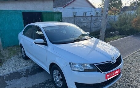 Skoda Rapid I, 2018 год, 850 000 рублей, 9 фотография