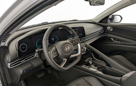 Hyundai Elantra, 2025 год, 2 470 000 рублей, 16 фотография