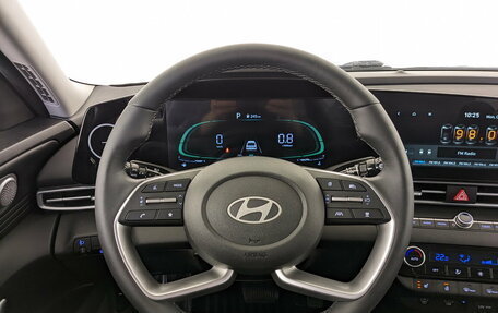 Hyundai Elantra, 2025 год, 2 470 000 рублей, 22 фотография