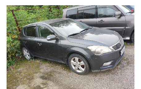 KIA cee'd I рестайлинг, 2010 год, 420 000 рублей, 2 фотография